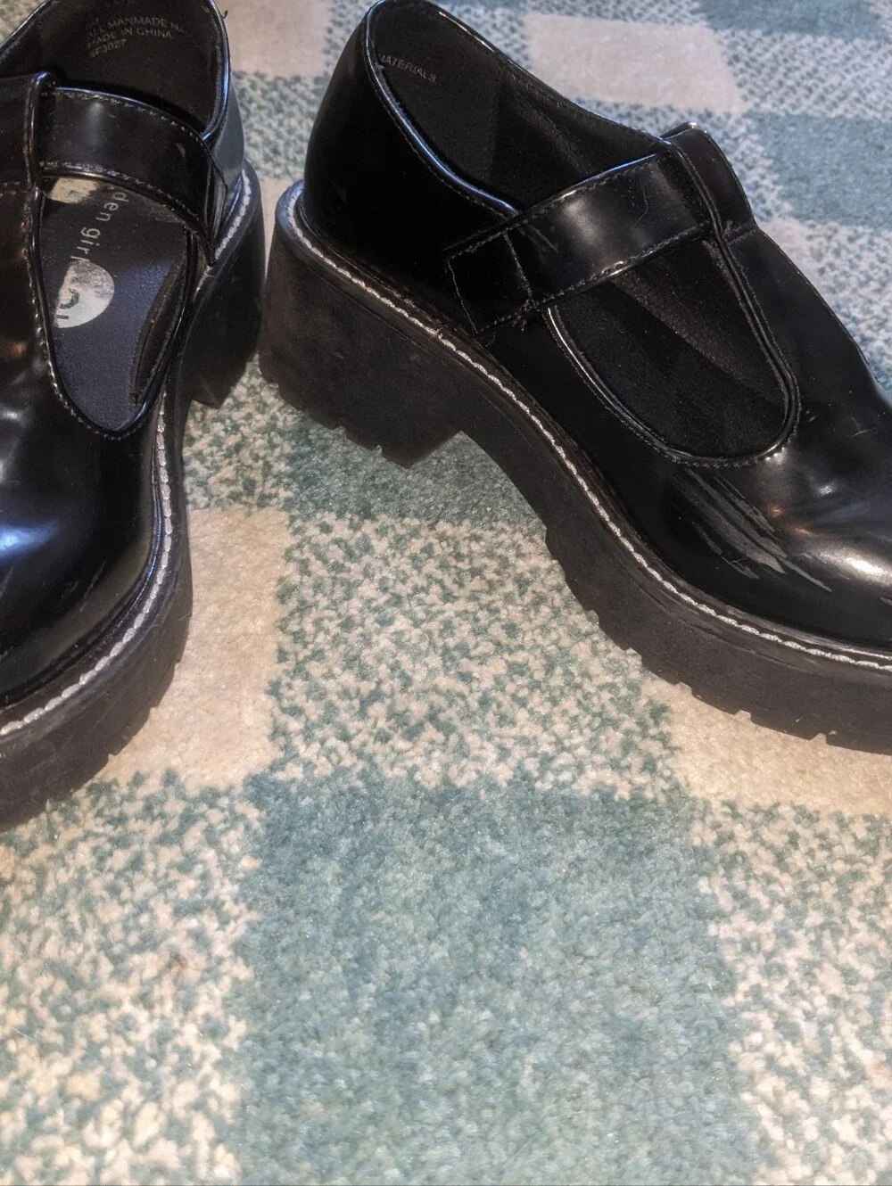 Madden Girl Chunky T Strap Black Patent Faux Leather Mary Janes Size 6